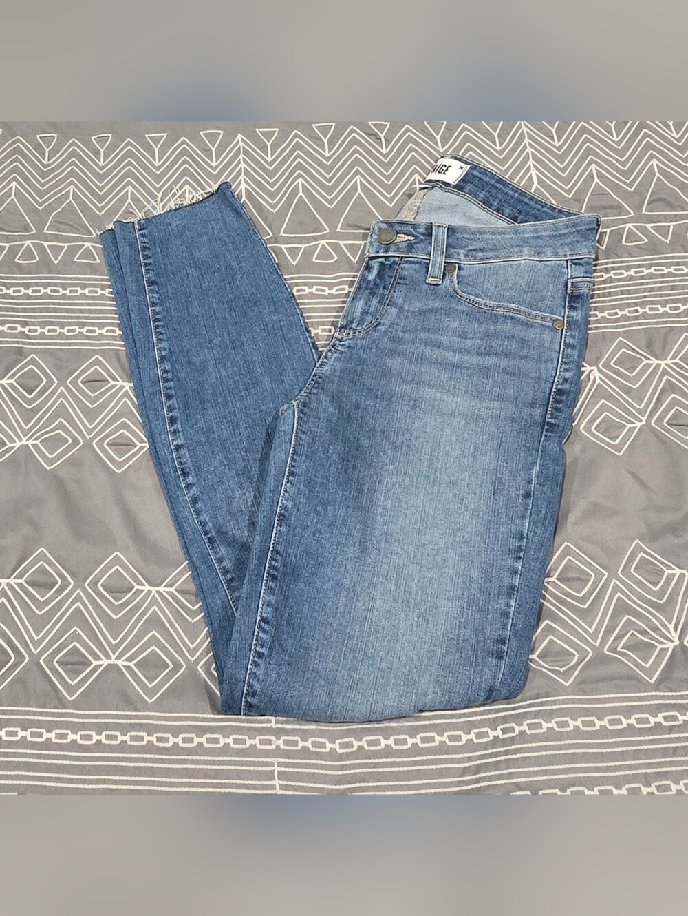Paige Verdugo Ankle Skinny Jeans Size 26